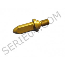 rear wheel centering stud